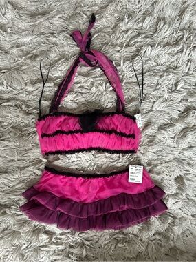 Deadstock vintage Fredrick’s of Hollywood lingerie set black and pink